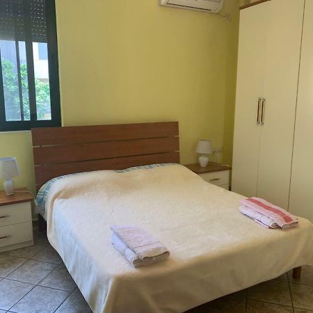 Friends House Bed and Breakfast Τίρανα Εξωτερικό φωτογραφία