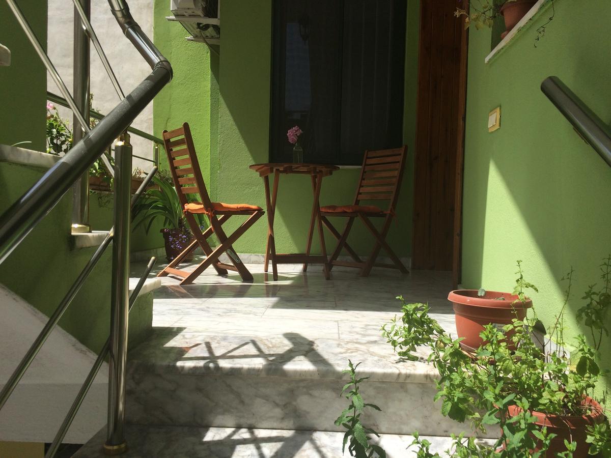 Friends House Bed and Breakfast Τίρανα Εξωτερικό φωτογραφία