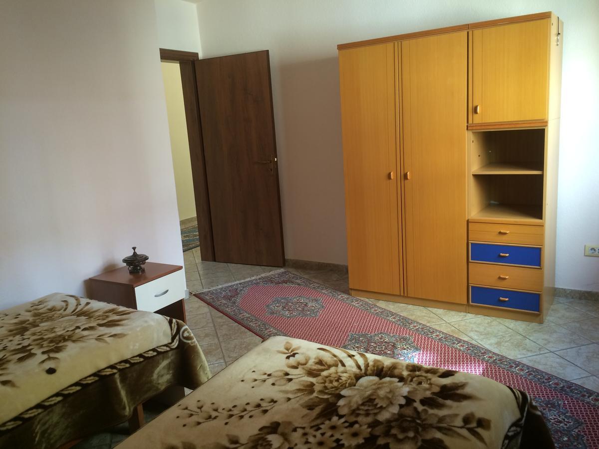 Friends House Bed and Breakfast Τίρανα Εξωτερικό φωτογραφία